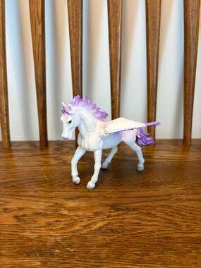 MOJO Purple Pegasus Unicorn Figurine 2014